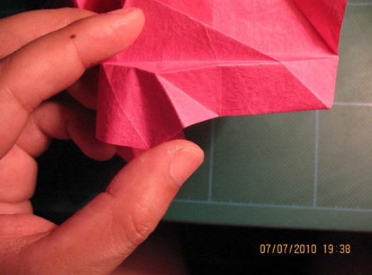 土豆网折纸玫瑰的折法视频教程也可以在这里轻松的学习