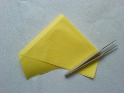 PT折纸玫瑰花的折法绝对算的上是纸玫瑰的简单折法