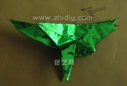 折纸鸟本身在结构上还是很容易学习和掌握的一个折纸操作