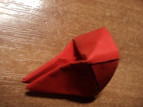 折纸三角插小鸭子本身在样式上还是需要有多重的组合来呈现效果的