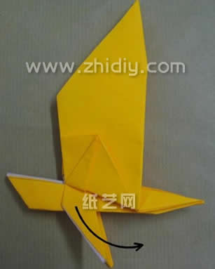 折纸鹰的折法图解教程一步一步的教你制作漂亮的折纸鹰