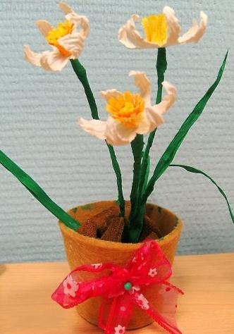 手工纸艺水仙花图解制作教程手把手教你制作漂亮的纸艺水仙花