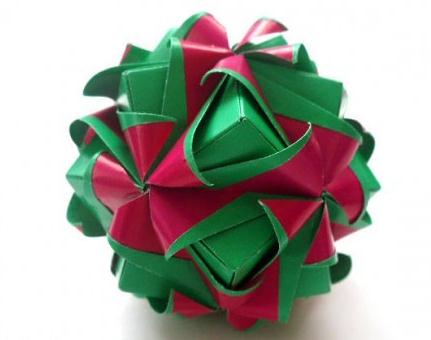 圣诞节纸球花的组合折法图解教程手把手教你制作圣诞节纸球花