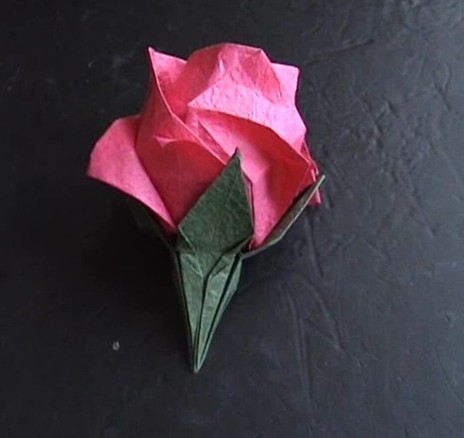 完整折纸玫瑰花折法图解[折纸玫瑰花、茎和叶