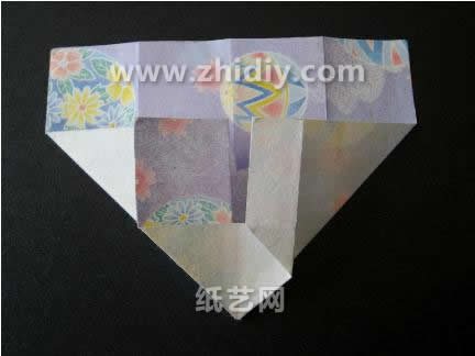 方形纸张的巧妙利用可以让折纸的操作变得更加的简单和轻松