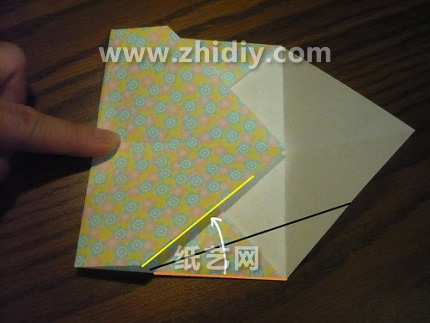 组合折纸的独特性极大的降低了折叠的难度和最终成型的过程