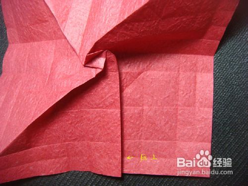 而这里分享的这个教程一次性的解决了希望将折纸千纸鹤和折纸玫瑰花同时塑造出来的朋友
