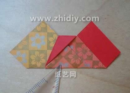 通过组合折纸的方式简化了一些复杂且充满挑战的折纸塑形