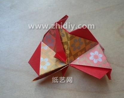 折纸花球的折法图解教程一步一步的帮助你完成折纸纸球花的制作与塑形