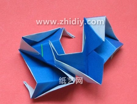 折纸单元模型的折叠是保证这个折纸花球和折纸灯笼制作的基础