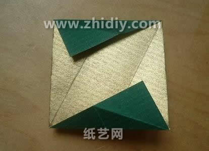 通过折纸操作可以让整个折纸模型从立体构型上来将更加的漂亮