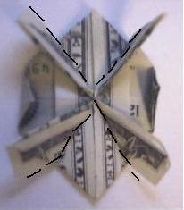 可以看到折叠出来的美元折纸金钱龟从立体效果和样式上看起来还是不错的