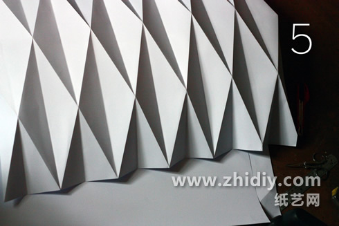 学习折纸灯笼的制作可以让你也制作出造型精美的折纸灯笼