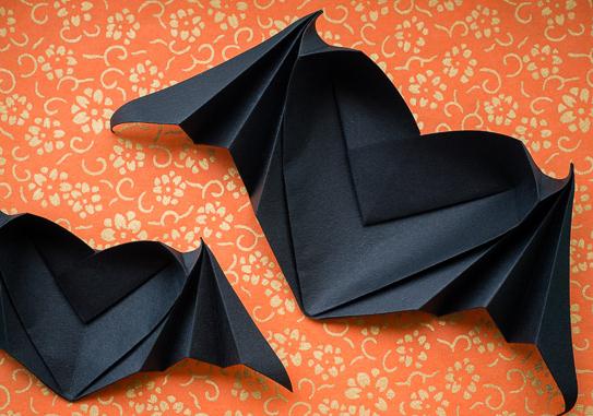 万圣节手工折纸大全的图解教程手把手教你制作精美的折纸带蝙蝠翅膀的立体折纸心