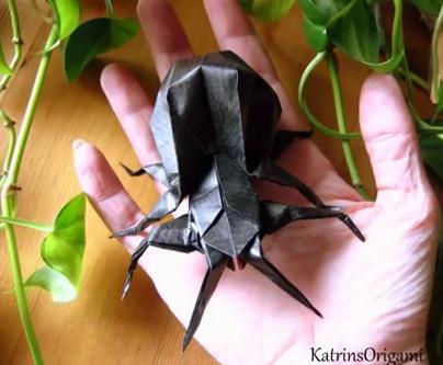 万圣节简单折纸蜘蛛的折纸视频教程手把手教你制作仿真折纸蜘蛛