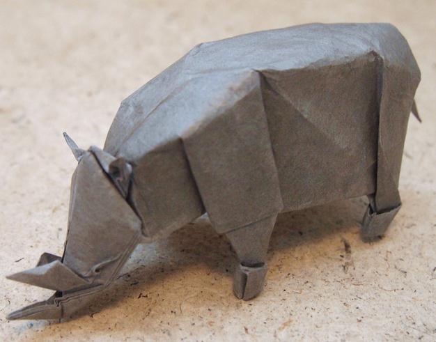 简单折纸犀牛的折纸图解教程手把手教你制作折纸犀牛