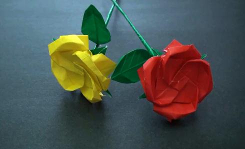 巧克力折纸玫瑰花的折法图解教程手把手教你制作精美的巧克力折纸玫瑰