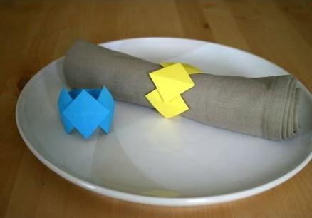 感恩节折纸餐巾环的折法图解教程手把手教你制作漂亮感恩节折纸花环