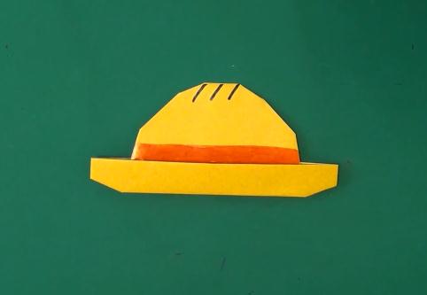 路飞折纸草帽的折纸视频教程手把手教你制作海贼王折纸草帽