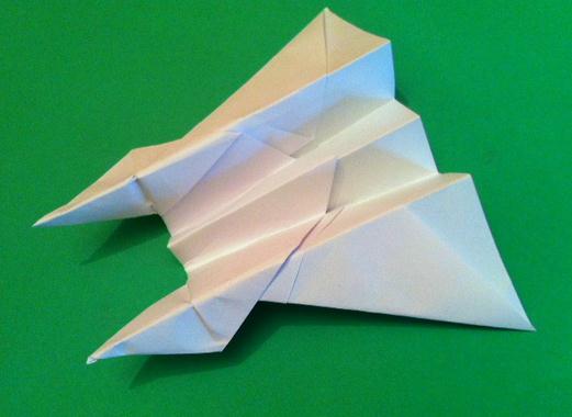 折纸飞机的视频教程手把手教你制作俯冲轰炸机的折法