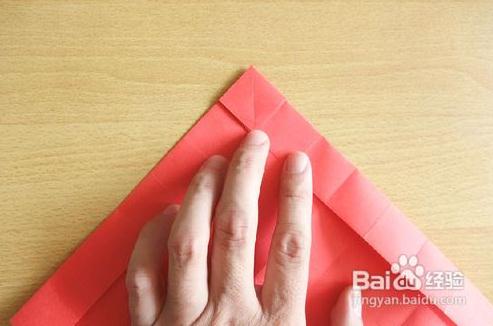 手工纸艺的教程能够手把手的教你如何制作出独特的折纸鲤鱼构型