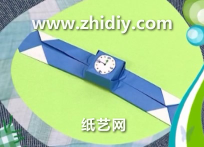 儿童简单折纸手表的折法教程手把手教你制作出漂亮的折纸手表