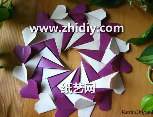 情人节手工折纸心的组合折纸心花环的折法教程手把手教你制作精美的折纸心