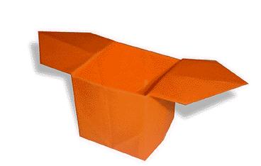 儿童手工制作图片展示出简单折纸收纳盒的折法