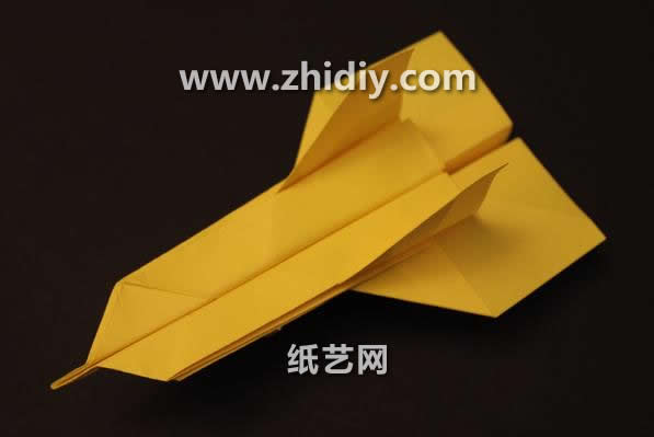 火箭折纸飞机的手工折法教程手把手教你制作精美的火箭折纸飞机