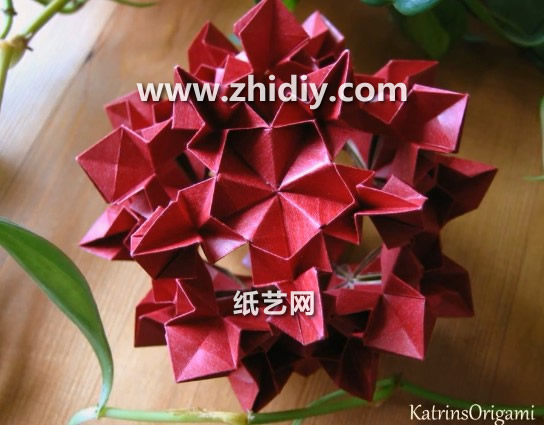 折纸花球的手工折纸大全教程手把手教你制作出精美的折纸花球来