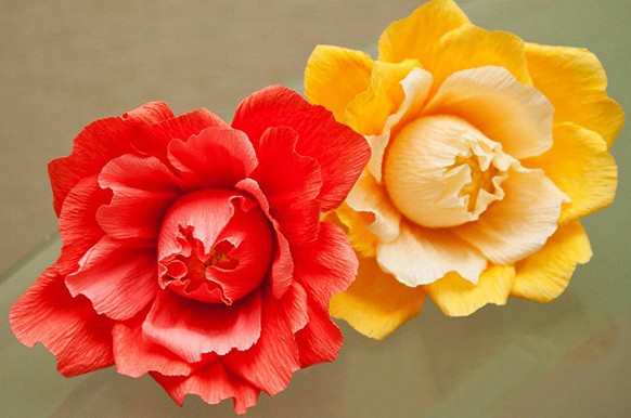 皱纹纸玫瑰花的制作方法教程教你制作出漂亮的皱纹纸玫瑰花