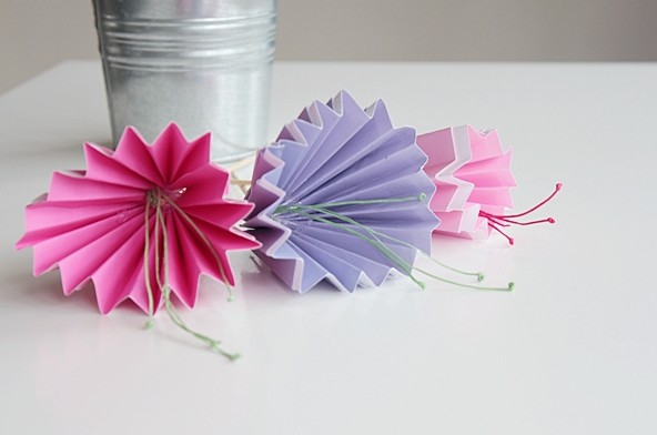 简单折纸花康乃馨的手工制作教程教你制作出漂亮的折纸花来