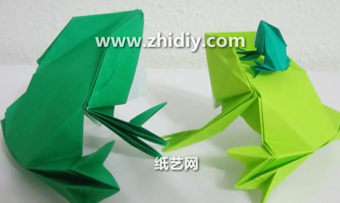 手工折纸青蛙的折纸教程手把手教你制作出可爱的折纸青蛙
