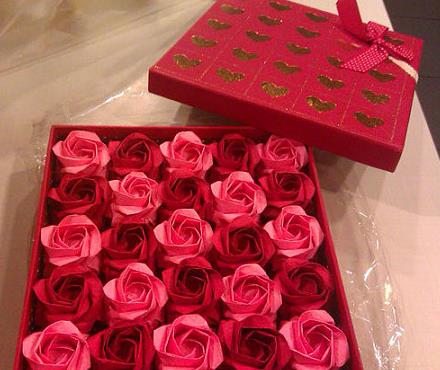 25朵玫瑰花的花语大全与花语代表的幸福