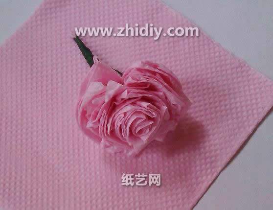纸玫瑰花大全教你如何用卫生纸和餐巾纸制作纸玫瑰花