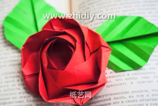 手工折纸玫瑰花如何折的教程教你学习折纸玫瑰花的制作