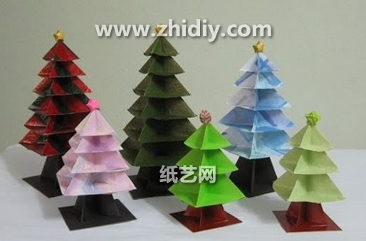 圣诞节手工折纸圣诞树的折法教程教你制作出漂亮的组合折纸圣诞树