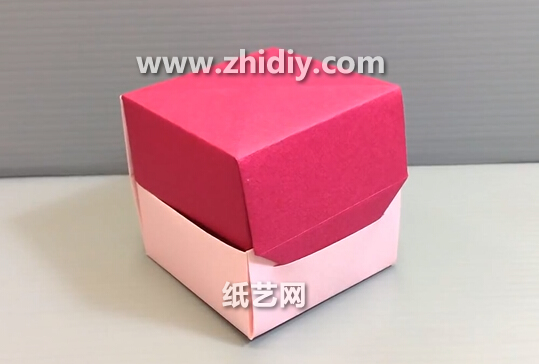 手工折纸带盖子的包装盒的折法教程教你学习折纸盒子如何制作