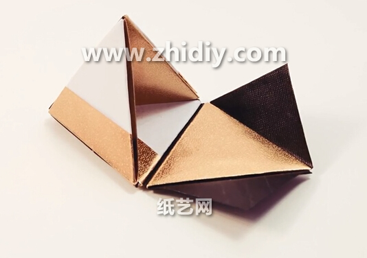手工折纸糖果盒和折纸巧克力盒子教你如何制作折纸新年礼盒