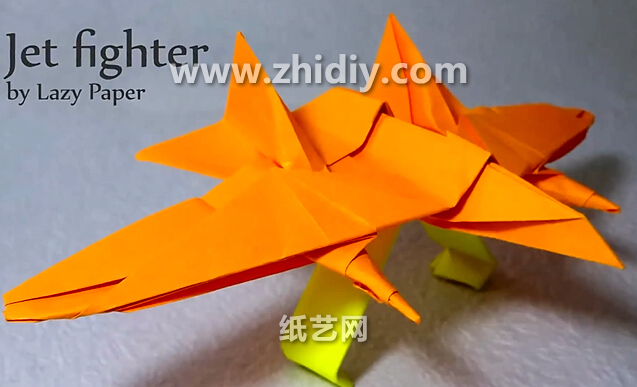 手工折纸飞机的折法教程教你学习精美的仿真折纸飞机