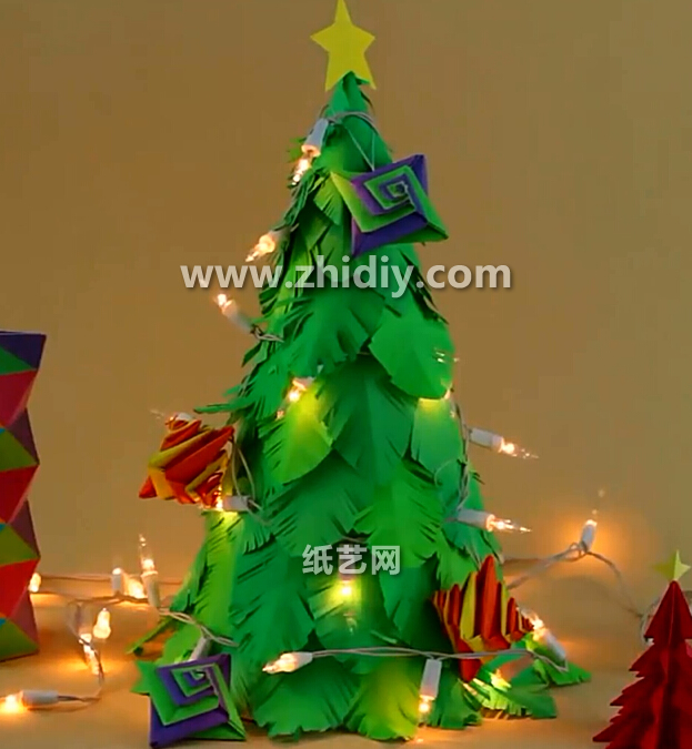 圣诞树简单手工纸艺DIY制作教程教你学习如何制作精美圣诞树