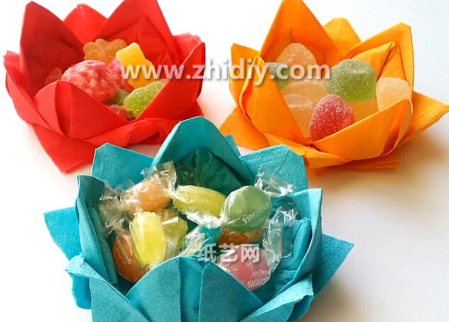 新年手工糖果盒子的折法教程教你学习如何制作出可爱的糖果盒子