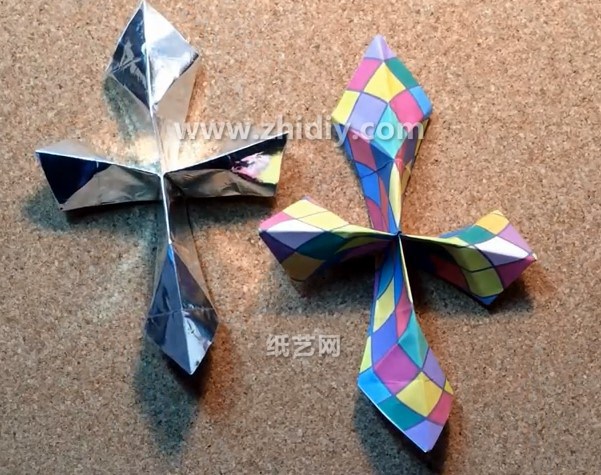 手工立体折纸十字架的折法教程教你学习如何制作折纸十字架