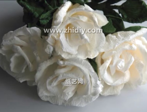 皱纹纸玫瑰花制作方法大全-图解皱纹纸玫瑰花