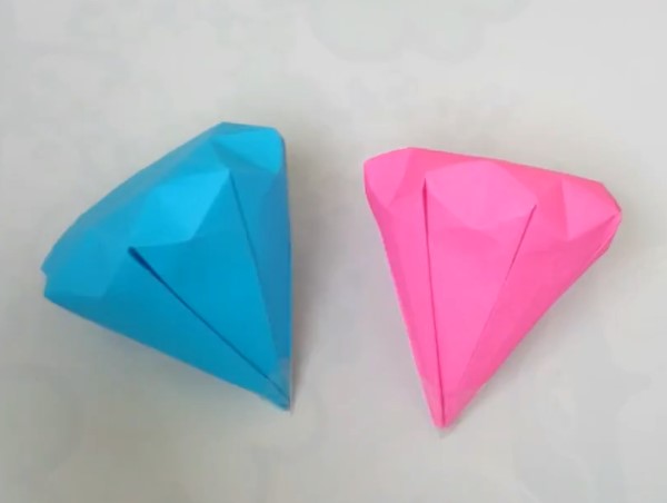 手工DIY立体折纸钻石的折纸视频教程