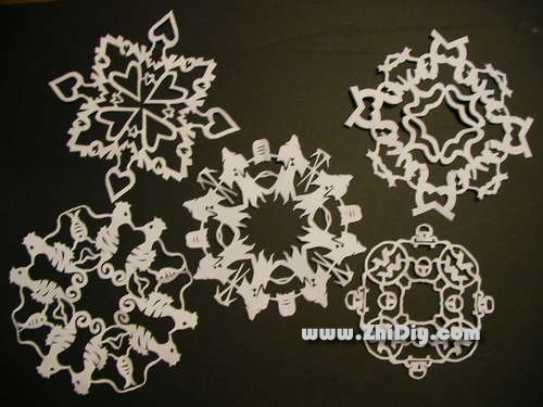 5个非常漂亮的剪纸雪花图案让我们可以尽情的制作剪纸雪花