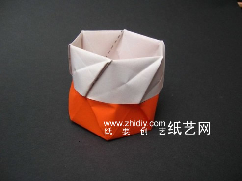 折纸垃圾盒手把手教你制作一个可以用来当做垃圾盒的折纸盒子