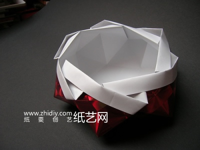 纸编类折纸盒子的手工制作教程手把手教你制作漂亮的折纸盒子