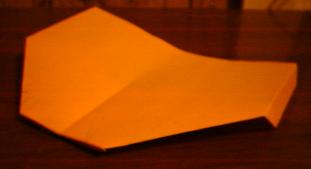 折纸滑翔机的折纸制作教程教你学习这个折纸飞机的折法