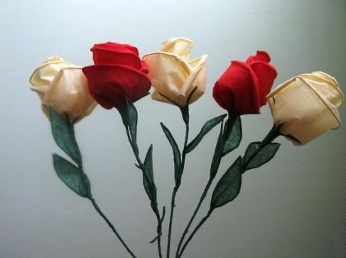 餐巾纸纸玫瑰花的制作图解教程手把手教你制作漂亮的餐巾纸玫瑰花